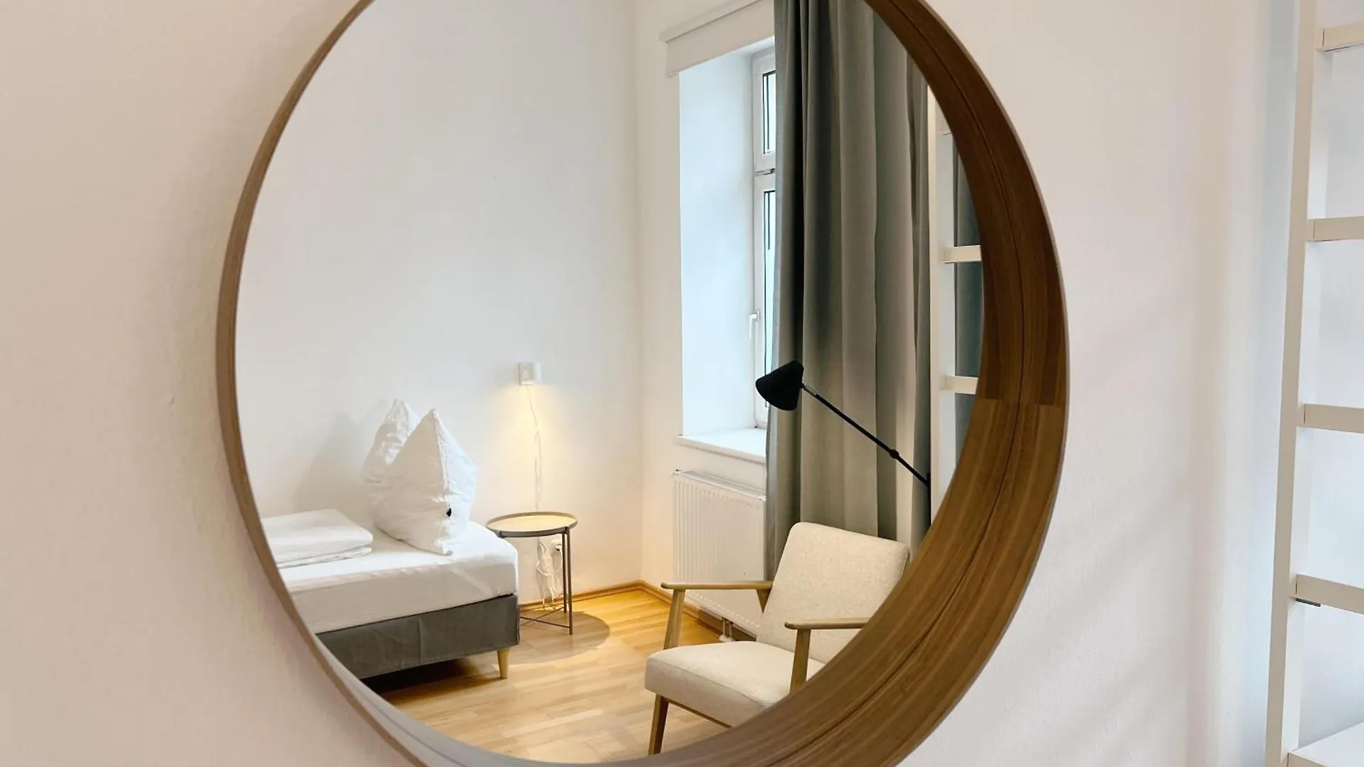 Family & Friends Apartment At Stadthalle Vienna
